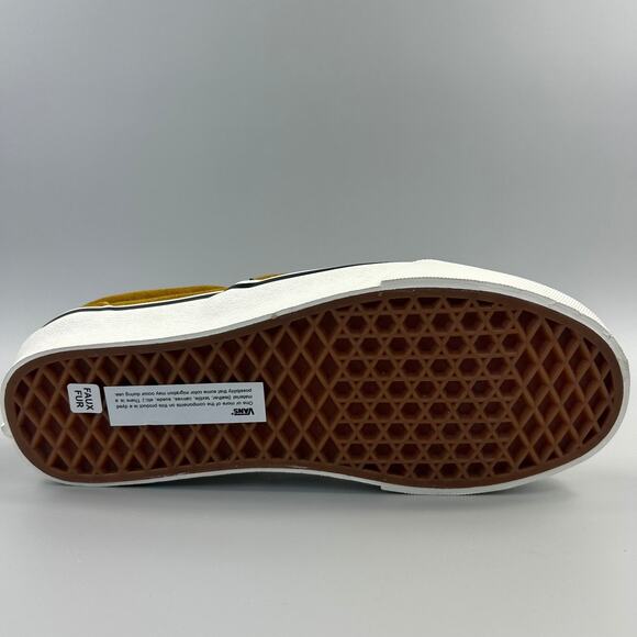 Vans Classic Slip On Cozy Hug Women Size 7 Brown Plaid Sherpa Skate Shoes NEW - Picture 5 of 6